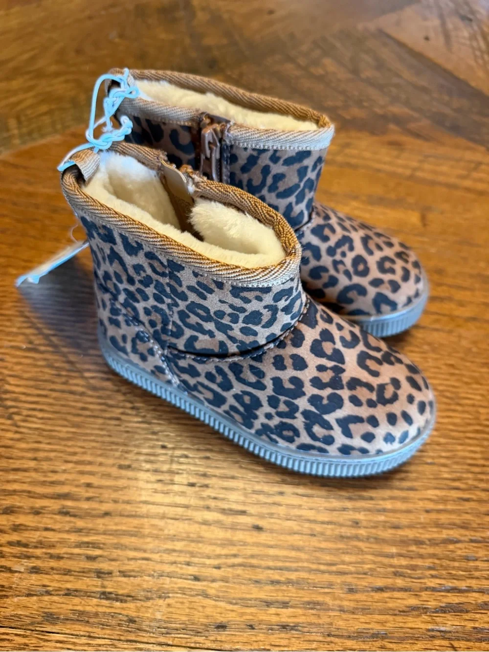 Cat & Jack leopard print